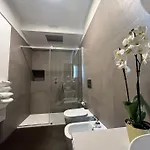 Luxury Close To Citylife, Metro & Dining Dom wakacyjny *