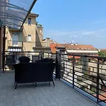 Appartement Penthouse Luce Near Metro-bus-tram *