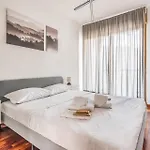 Nolo Living Apartman *