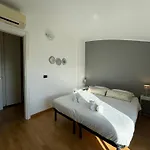 - Attico Con Doppia Terrazza Διαμέρισμα