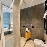 La 4*