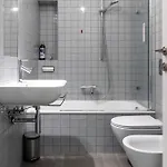 Fiorenti - New Flat In The Heart Of Navigli شقة