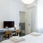 Fiorenti - New Flat In The Heart Of Navigli شقة *