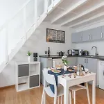 Two-room San Babila アパート *
