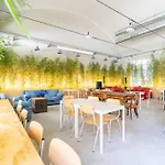 Bovisa Urban Garden Hostel Milaan