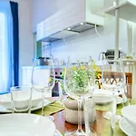 Apartament Guesthost - Madewithlove Near Maciachini M3