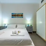 Sant' Ambrogio Flat Apartamento *