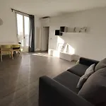 Corvetto 7 Appartement