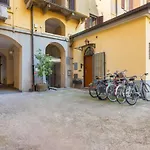 Navigli Darsena Celebrity House Mailand