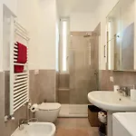 - Modern Flat * מילאנו