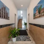 Aristotele Building - B * Милан