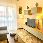 Navigli Retreat Near Duomo דירה