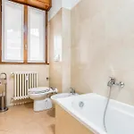 - Brand New 4 Pax Life & The Giulio Cesare 5 Apartman Milánó