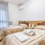 Apartman - Brand New 4 Pax Life & The Giulio Cesare 5