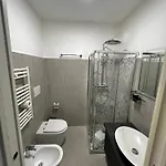 Apartment Moderno Bilocale Vicino Navigli E Bocconi Milan