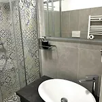 Apartment Moderno Bilocale Vicino Navigli E Bocconi Milan