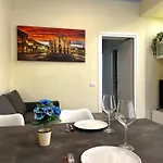 Moderno Bilocale Vicino Navigli E Bocconi