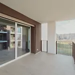 شقة Gohost - Modern And Bright With Terrace And Balcony *