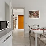 Bwr - Near Mico, Alberti Apartamento *