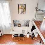 아파트 De Angeli - Bright Urban Loft *
