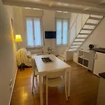 アパート Two-room San Babila ミラノ