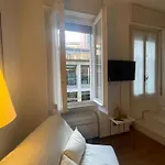 Two-room San Babila アパート