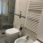 Samia House * 밀라노