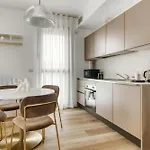 Limehome Park Towers شقة *