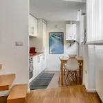 Just Urban - Stunning Loft In Porta Romana - 4 Min To Duomo M3 アパート