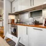 アパート Just Urban - Stunning Loft In Porta Romana - 4 Min To Duomo M3 ミラノ