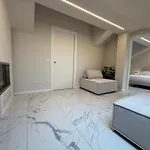 Sunny Design Penthouse 2br 2ba 8 Min To Duomo