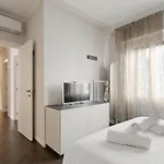 Cadorna - Rasori - Ampio Trilocale Di Design Apartamento Milão