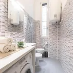 Appartement Bilocale Moderno Centrale-isola-garibaldi, 4 Posti, Wifi Veloce, Metro A 2 Minuti