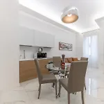 Apartment Downtown Milan