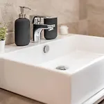 Carrobbio's Nest - Elegant With Wifi And Ac