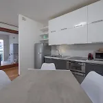 Luxury - Muratori 9 * Milão