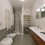 Luxury - Muratori 9 Milão
