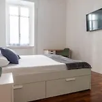 Apartamento Host4u - Stradivari In Corso Buenos Aires Milão