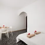 Alessia's Flat - Michetti