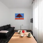 Alessia's Flat - Michetti * Milán