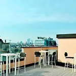 San Babila Duomo View With Shared Rooftop Terrace Apartment