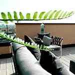 San Babila Duomo View With Shared Rooftop Terrace Milan