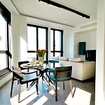 San Babila Duomo View With Shared Rooftop Terrace * Milan