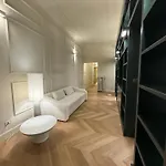 Apartment Luxury Design 1br 1ba High Ceilings *