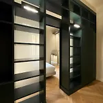 Apartment Luxury Design 1br 1ba High Ceilings Milan