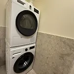 Luxury Design 1br 1ba High Ceilings Apartment *