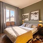 Apartament Station - Exclusive 2 Bedrooms Mediolan