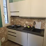 Bilocale Moderno Centrale-isola-garibaldi, 4 Posti, Wifi Veloce, Metro A 2 Minuti *
