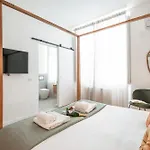 Bazzi, 49 - Bocconi *