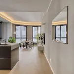 Apartment San Babila Duomo View With Shared Rooftop Terrace